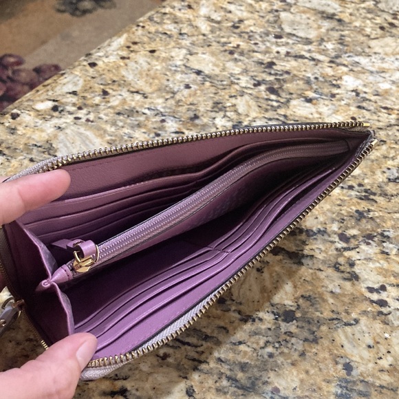 Kate Spade wallet - Picture 11 of 16